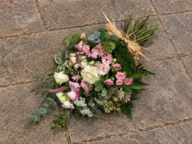 Country Garden tied sheaf